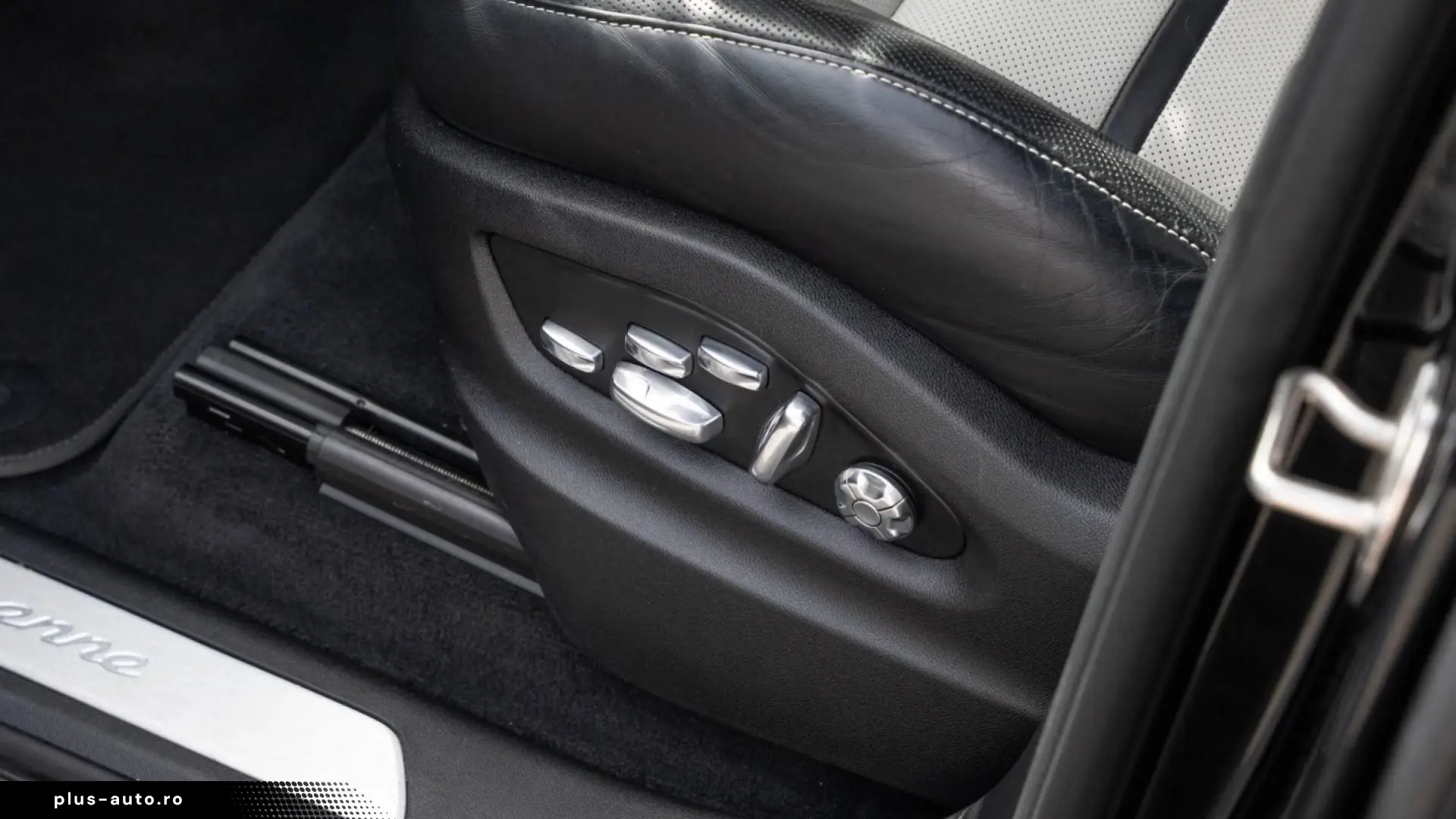 Porsche Cayenne Coupe BOSE Adaptive Cruise Control PASM