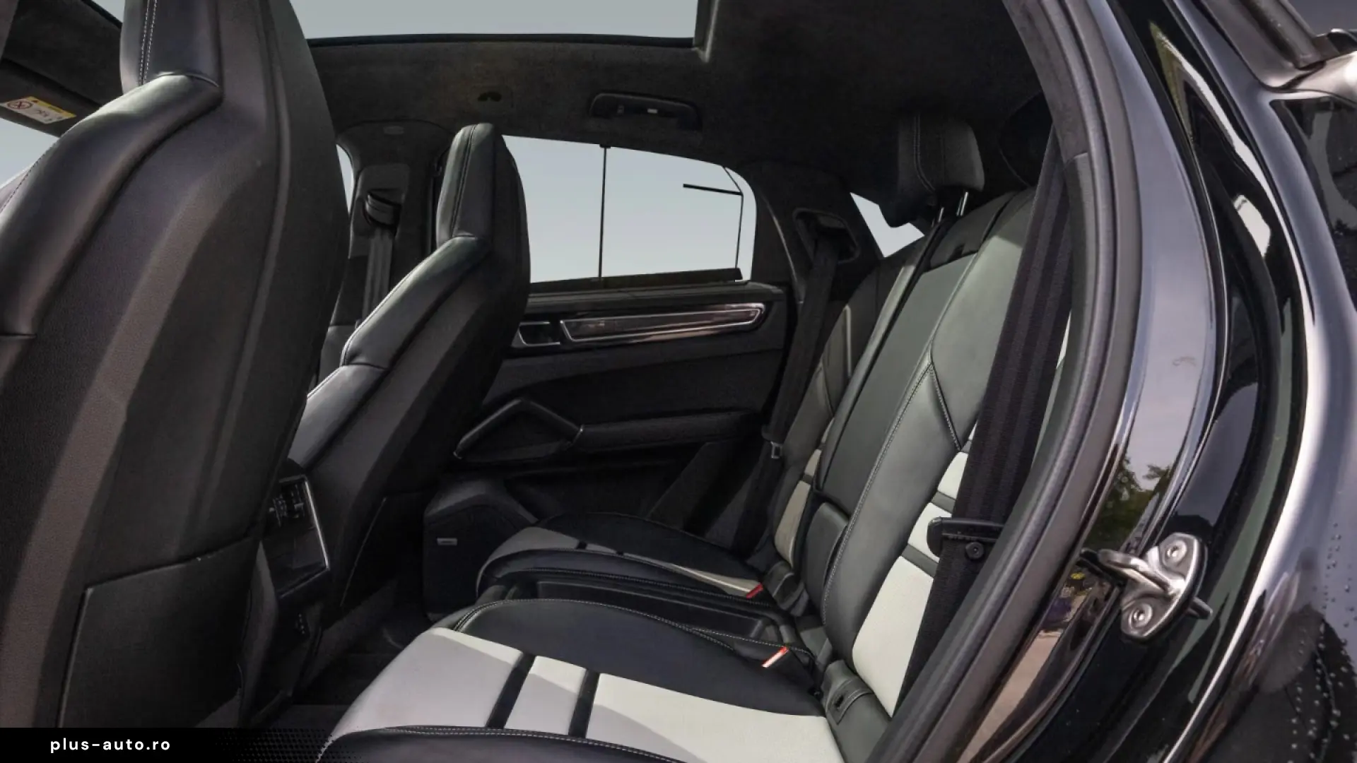 Porsche Cayenne Coupe BOSE Adaptive Cruise Control PASM