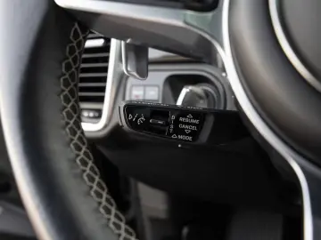 Porsche Cayenne Coupe BOSE Adaptive Cruise Control PASM