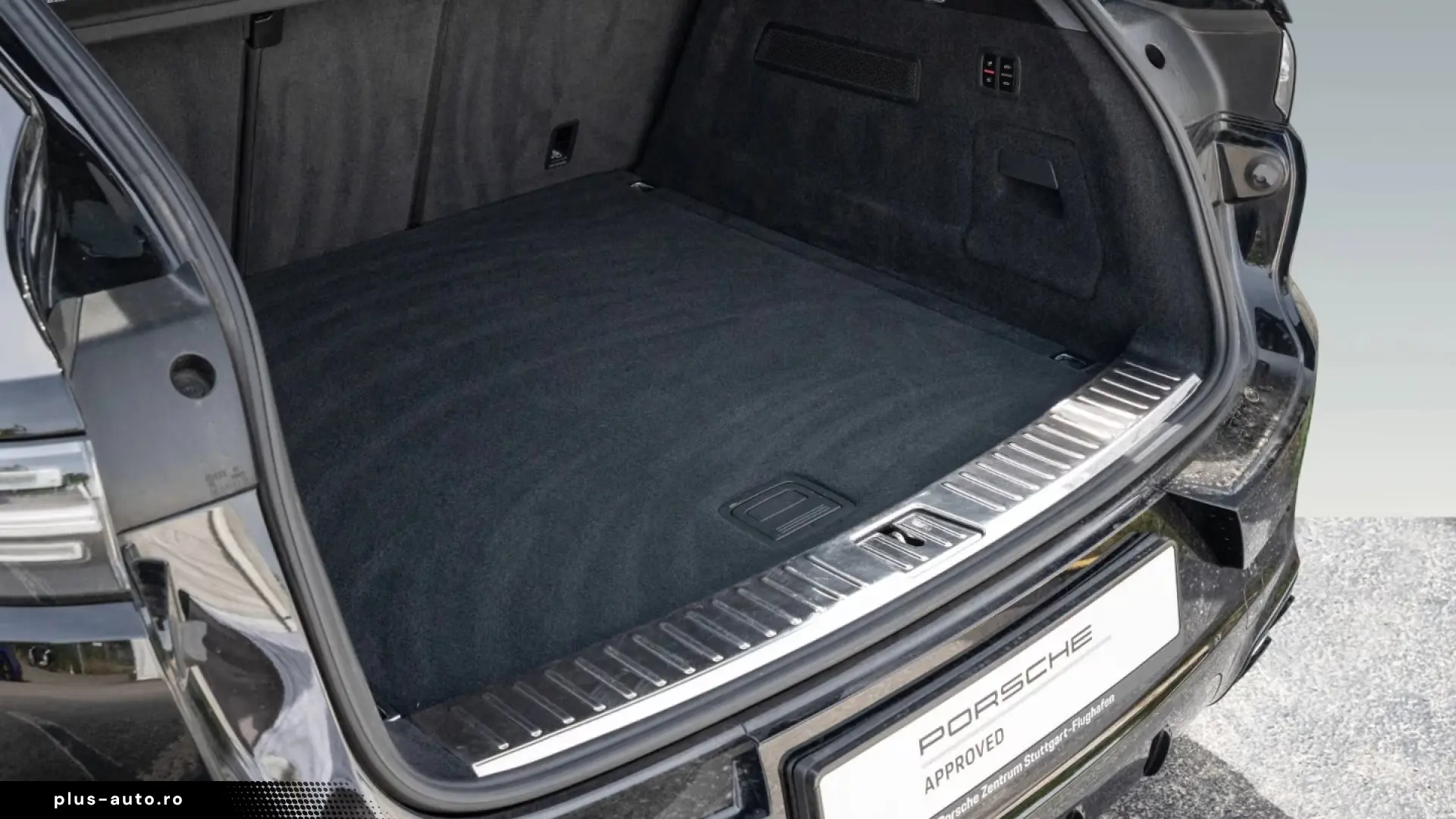 Porsche Cayenne Coupe BOSE Adaptive Cruise Control PASM