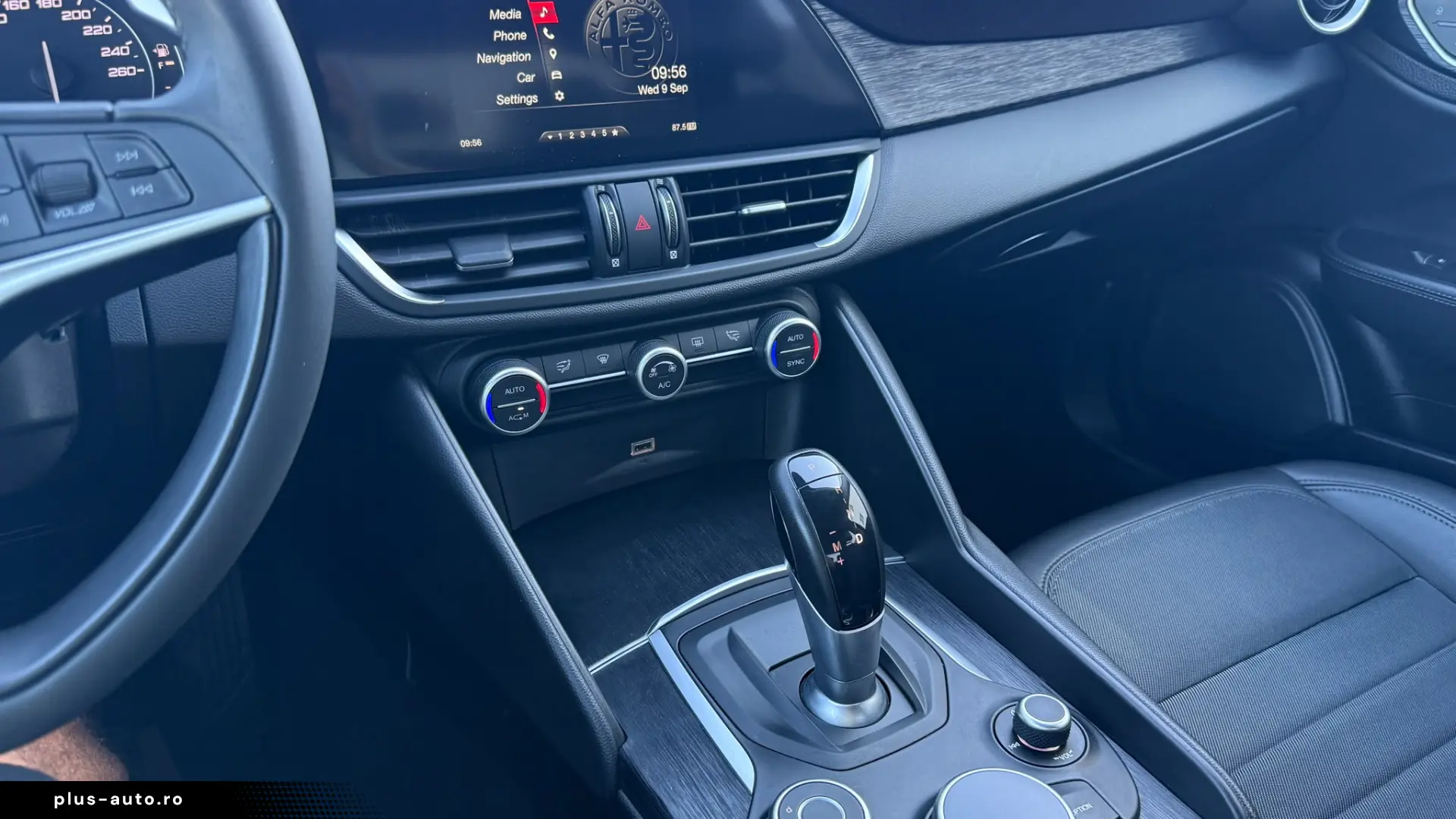 ALFA ROMEO GIULIA    2019   111.000 KM