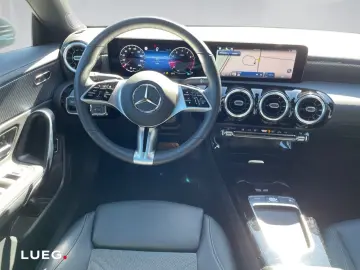 MERCEDES-BENZ CLA 180 PROGRESSIVE RÜCKFKAM LENKRHZ LED