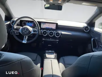 MERCEDES-BENZ CLA 180 PROGRESSIVE RÜCKFKAM LENKRHZ LED