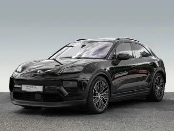 Porsche Macan 4 Panoramic Roof PASM Surround View