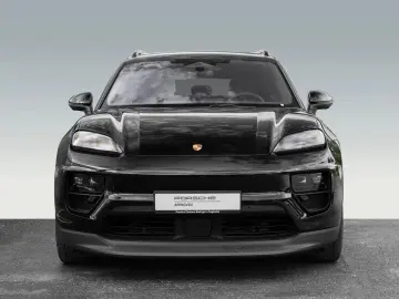 Porsche Macan 4 Panoramic Roof PASM Surround View
