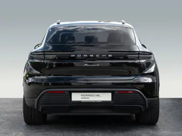 Porsche Macan 4 Panoramic Roof PASM Surround View