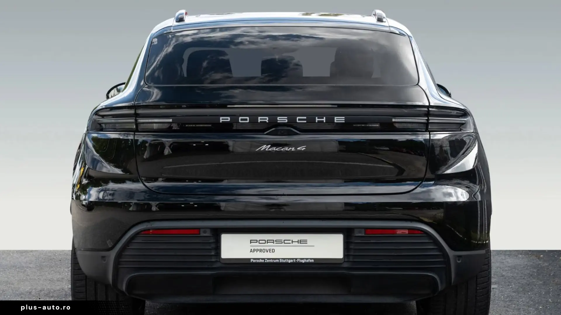 Porsche Macan 4 Panoramic Roof PASM Surround View