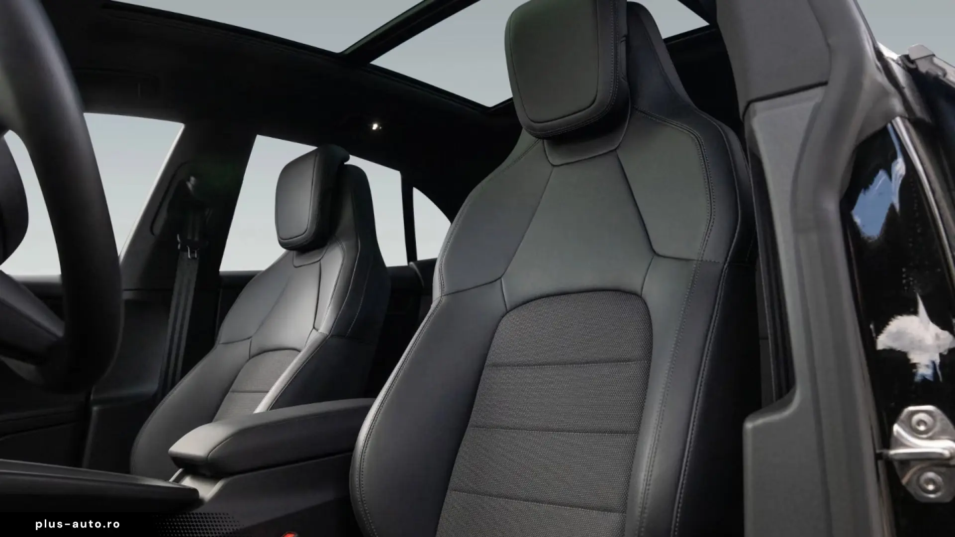 Porsche Macan 4 Panoramic Roof PASM Surround View