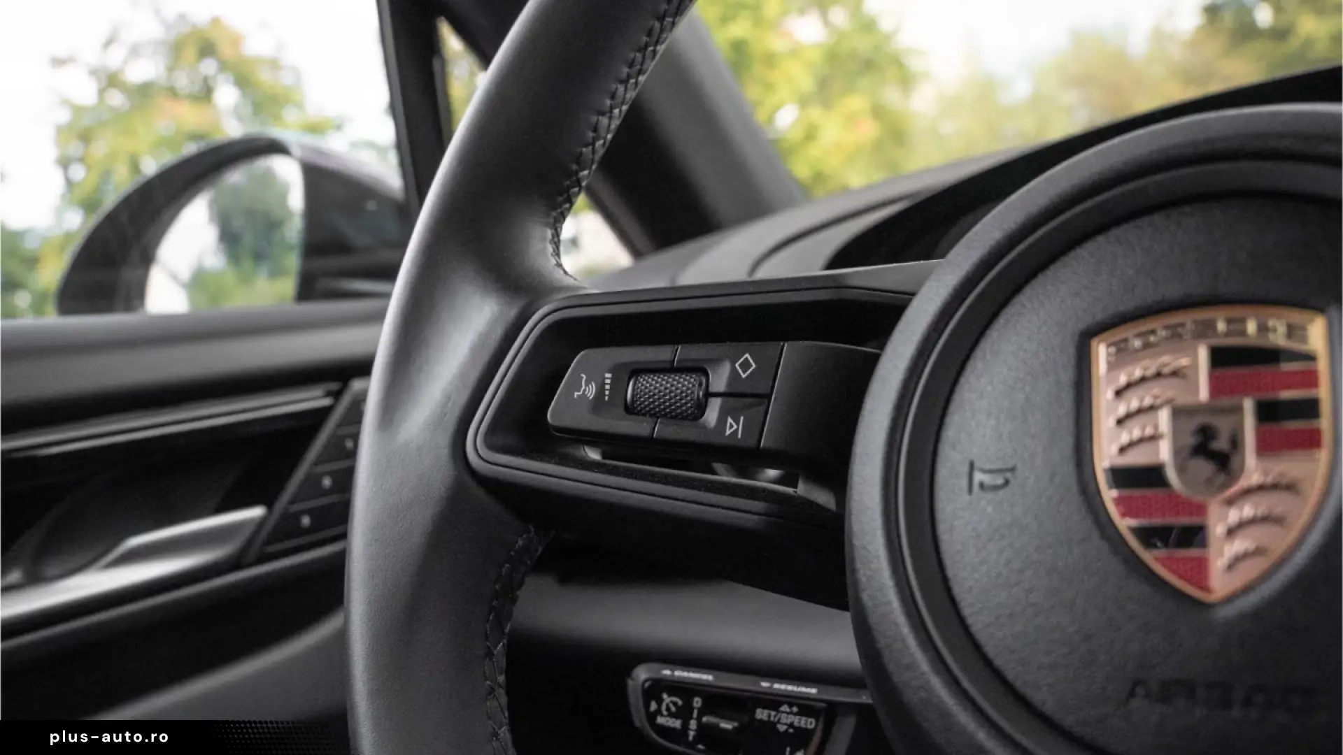 Porsche Macan 4 Panoramic Roof PASM Surround View