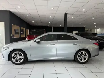 MERCEDES-BENZ CLA 180 CARPLAY LED-SCHW KAMERA DISTRO…