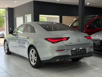 MERCEDES-BENZ CLA 180 CARPLAY LED-SCHW KAMERA DISTRO…