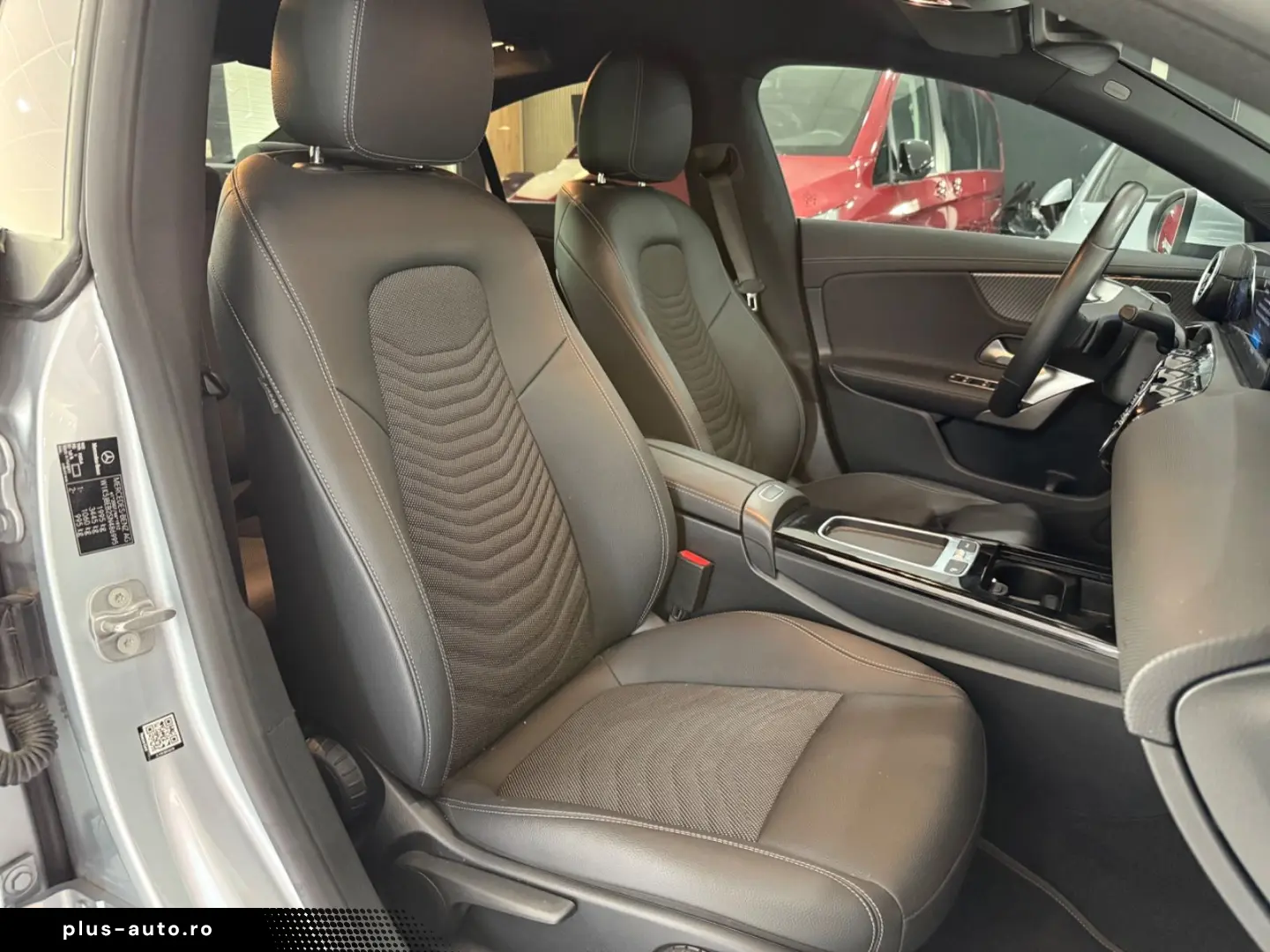 MERCEDES-BENZ CLA 180 CARPLAY LED-SCHW KAMERA DISTRO&hellip;