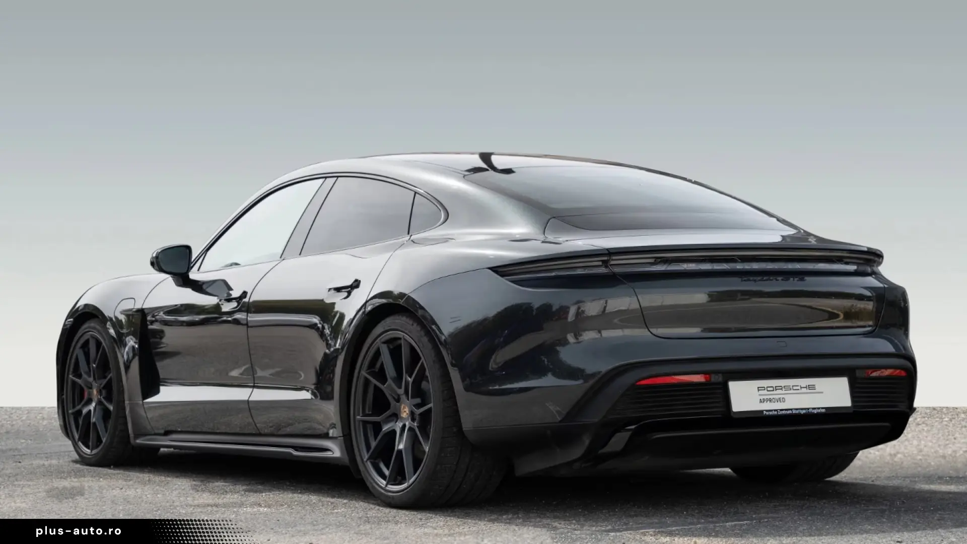 Porsche Taycan GTS InnoDrive HeadUp Panorama Sport Chron