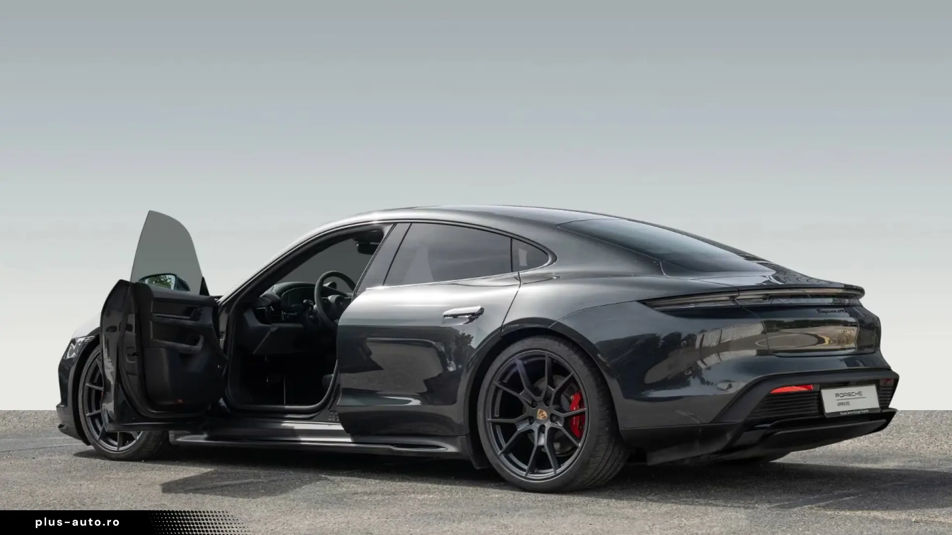 Porsche Taycan GTS InnoDrive HeadUp Panorama Sport Chron