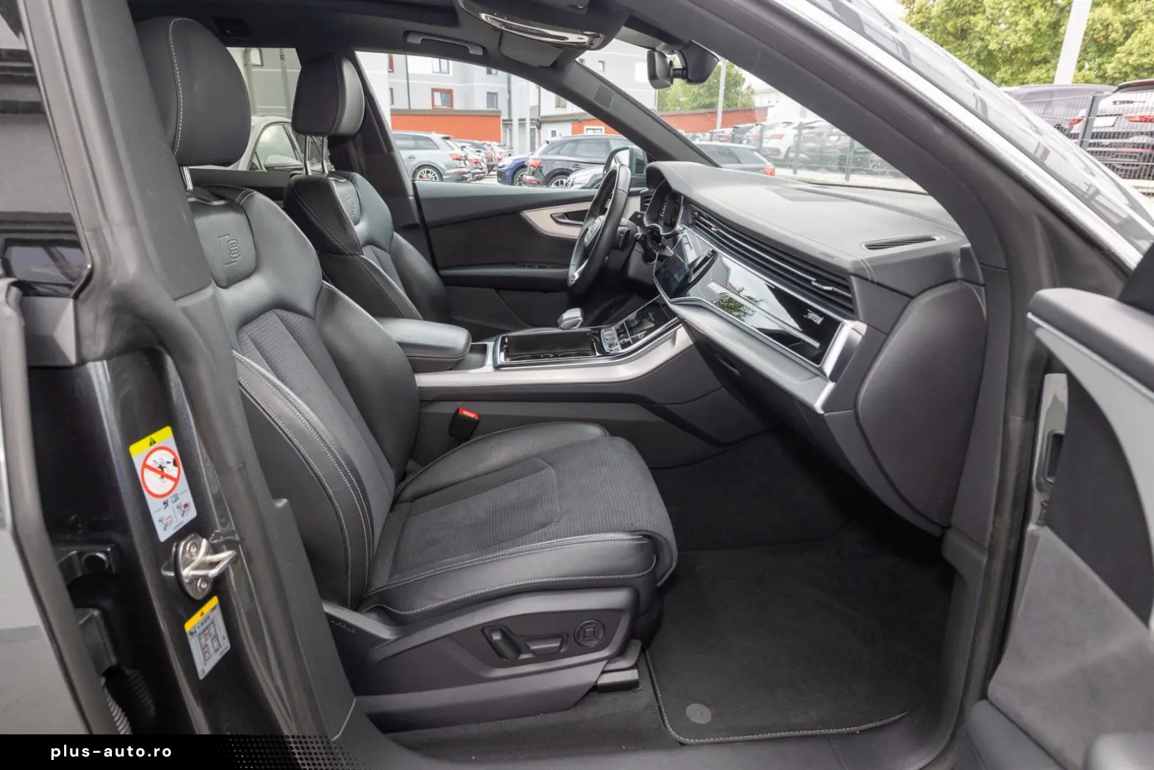 AUDI Q8 S line 55 TFSI quattro