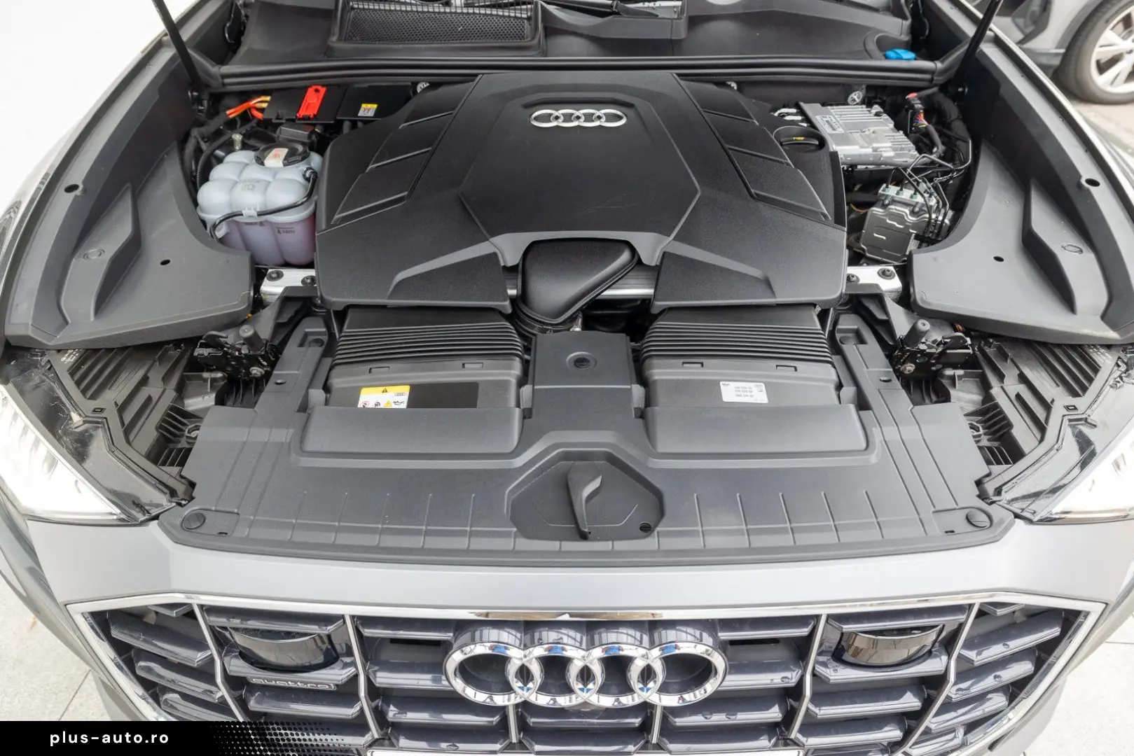 AUDI Q8 S line 55 TFSI quattro