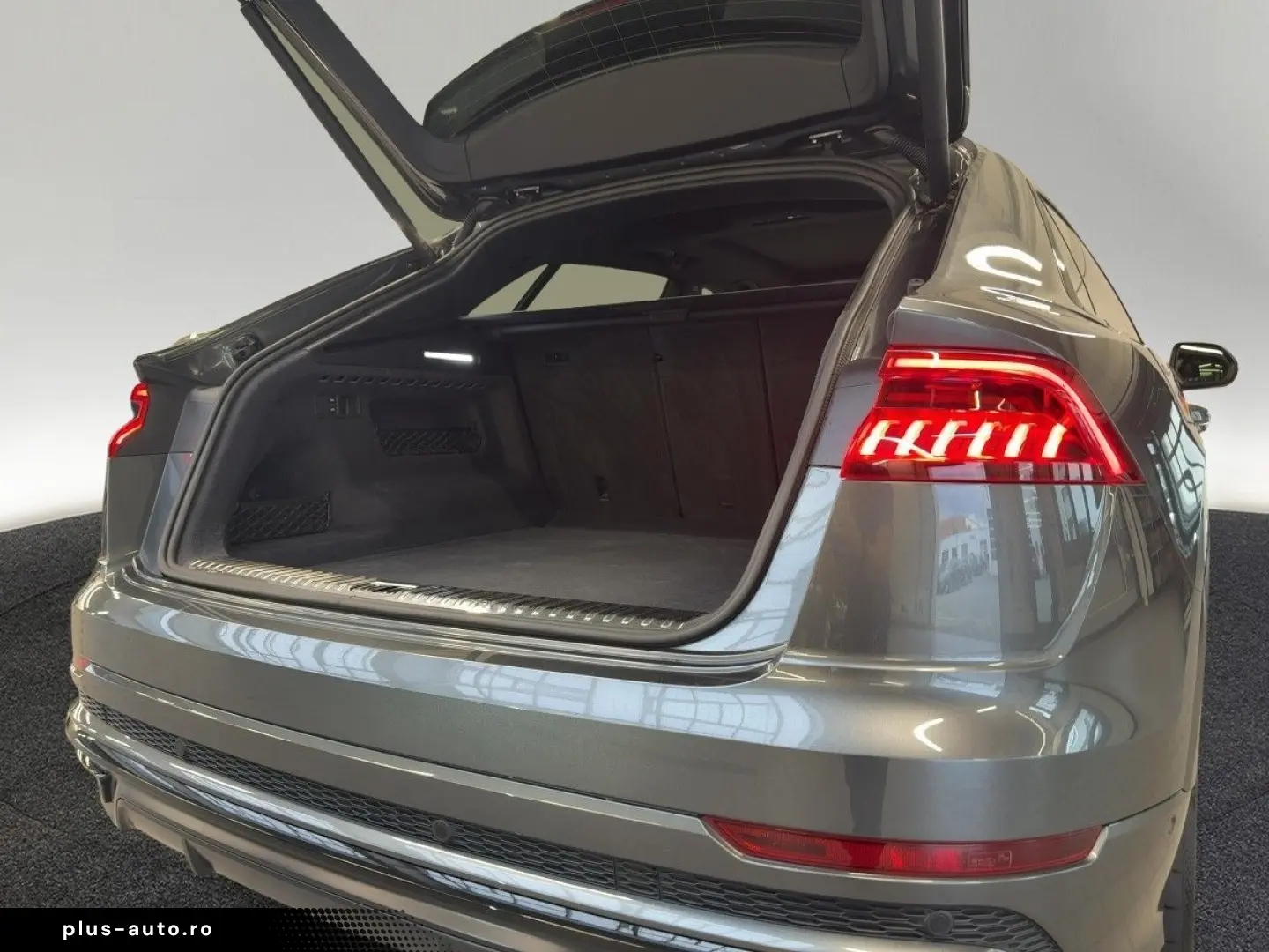 AUDI Q8 S line 55 TFSI quattro