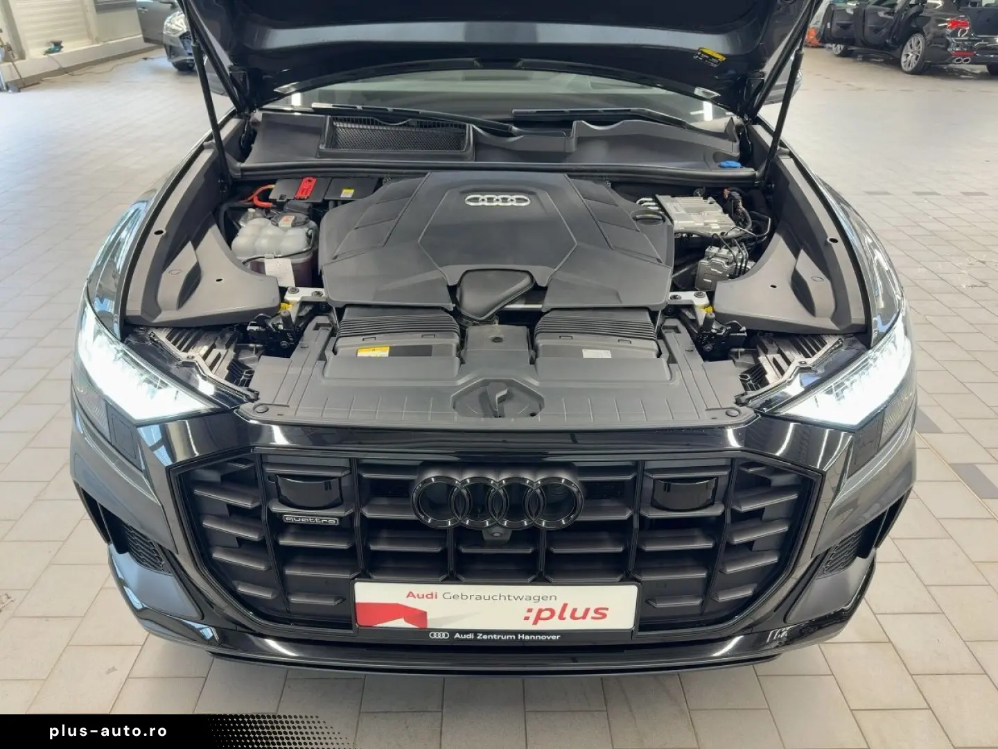 AUDI Q8 S line 55 TFSI quattro