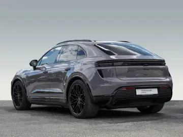 Porsche Macan Electric Turbo Burmester passenger display