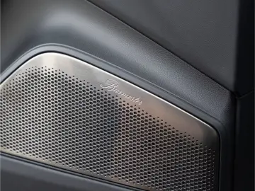 Porsche Macan Electric Turbo Burmester passenger display