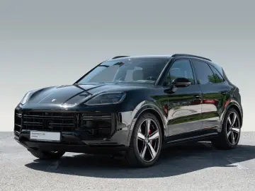 Porsche Cayenne Turbo E-Hybrid PDCC AHK Pano HUD 22''