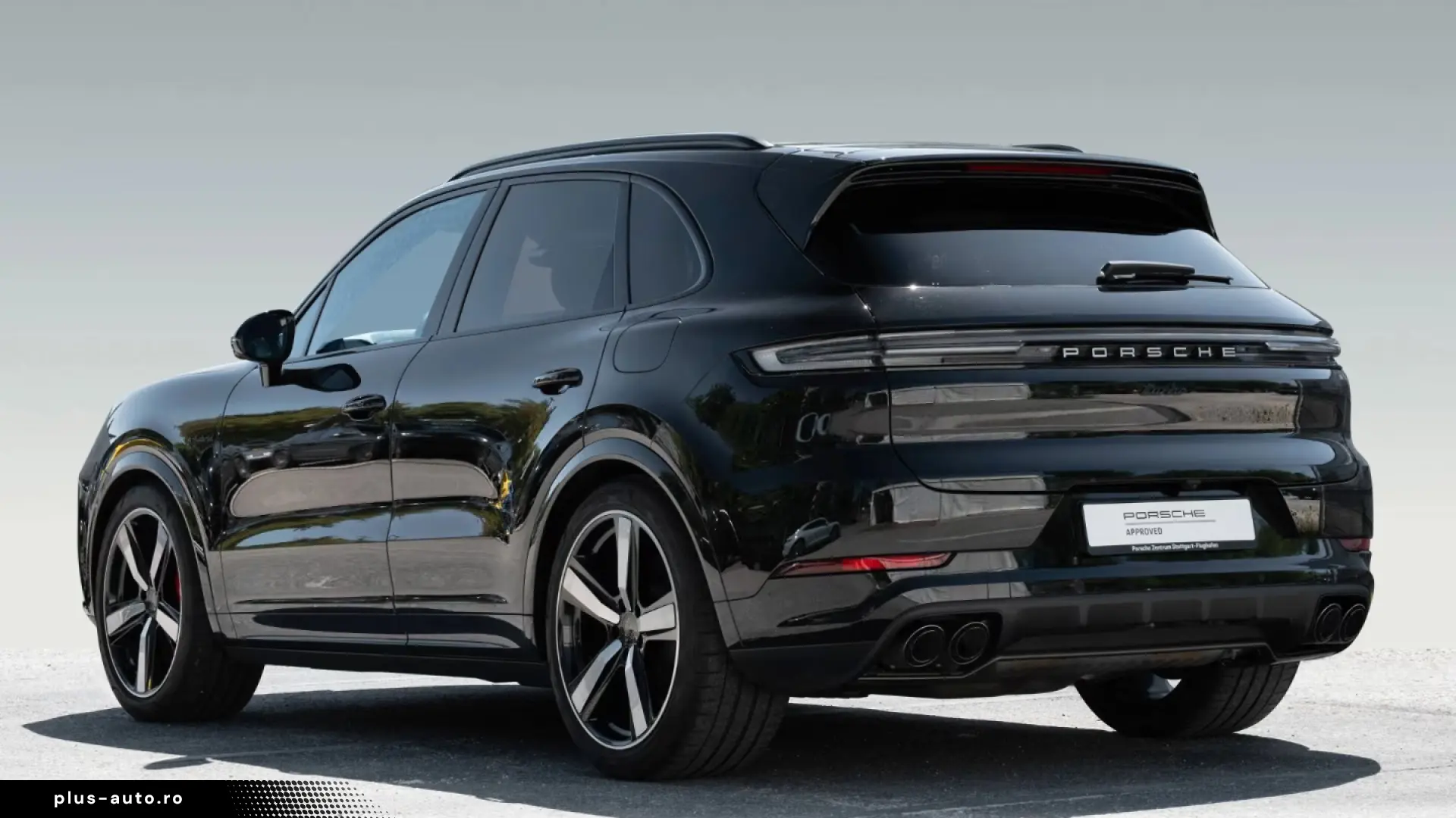 Porsche Cayenne Turbo E-Hybrid PDCC AHK Pano HUD 22''