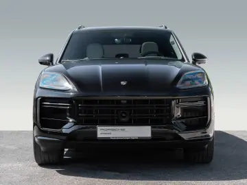 Porsche Cayenne Turbo E-Hybrid PDCC AHK Pano HUD 22''