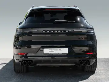 Porsche Cayenne Turbo E-Hybrid PDCC AHK Pano HUD 22''