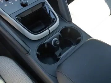 Porsche Cayenne Turbo E-Hybrid PDCC AHK Pano HUD 22''
