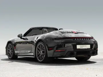 Porsche 992 Carrera Cabriolet Lift-VA BOSE Sport Chrono