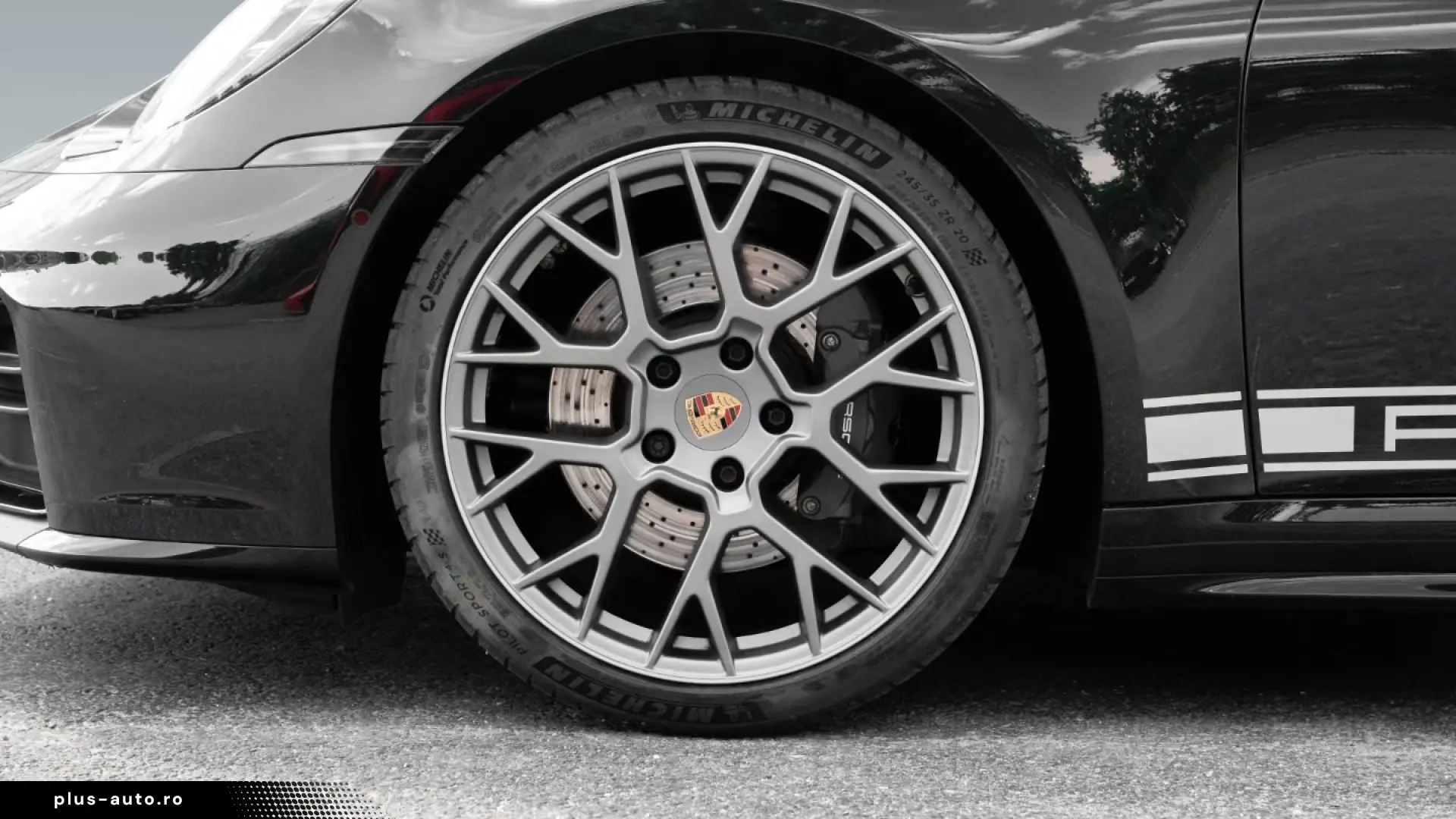 Porsche 992 Carrera Cabriolet Lift-VA BOSE Sport Chrono