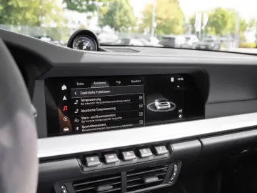 Porsche 992 Carrera Cabriolet Lift-VA BOSE Sport Chrono