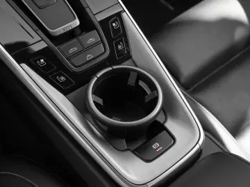 Porsche 992 Carrera Cabriolet Lift-VA BOSE Sport Chrono