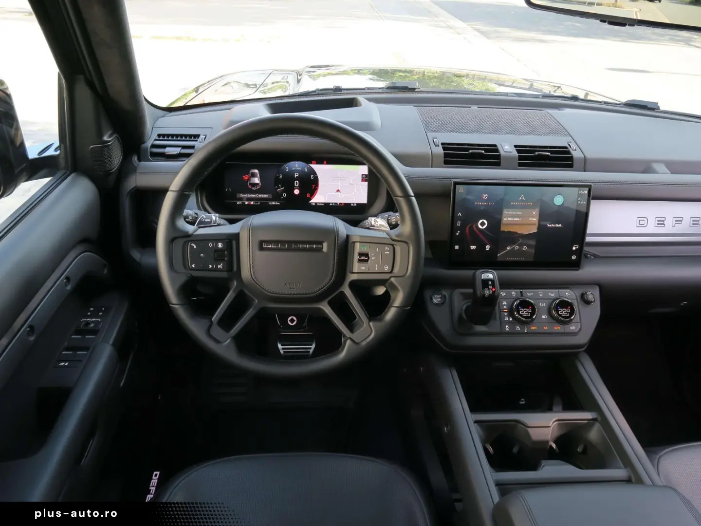 LAND ROVER Defender 110 P635 OCTA 1.Hd. Leder schwar&hellip;