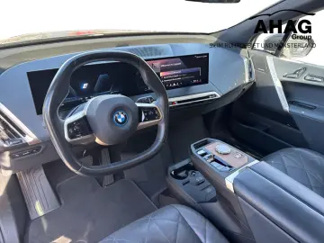 BMW iX xDrive40