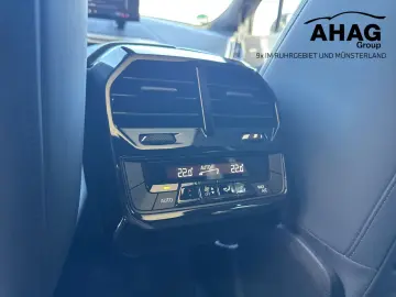 BMW iX xDrive40