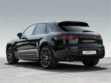 Porsche Macan S towbar  adaptive cruise control  21'' BOSE