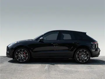 Porsche Macan S towbar  adaptive cruise control  21'' BOSE