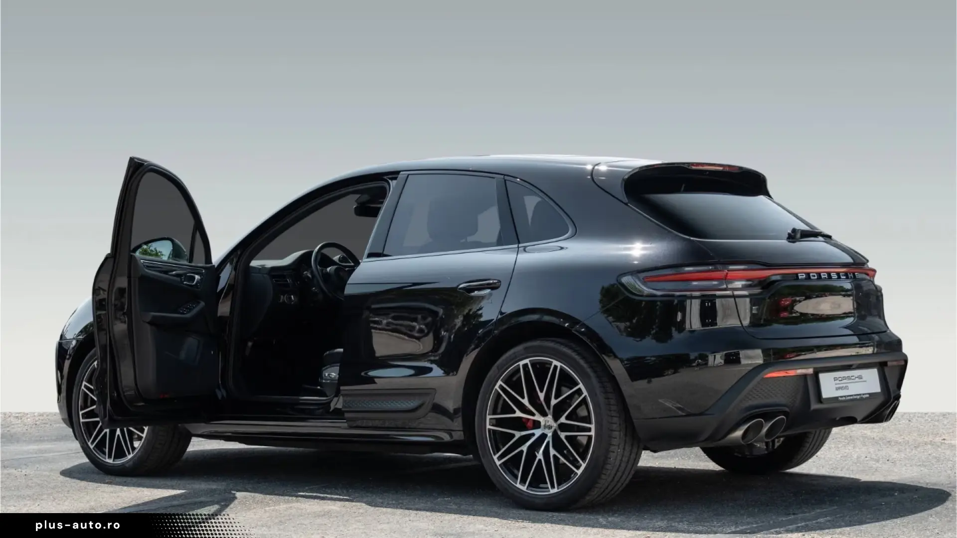 Porsche Macan S towbar  adaptive cruise control  21'' BOSE