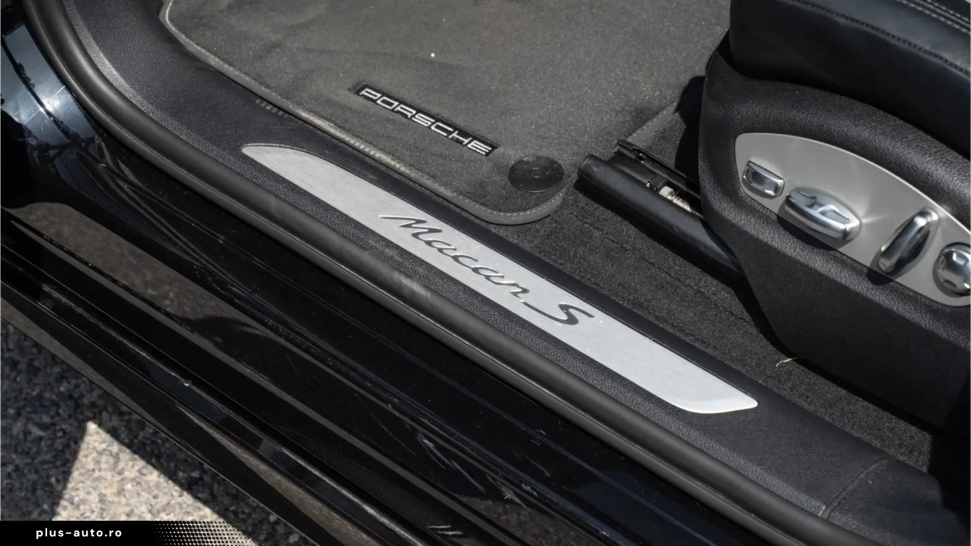Porsche Macan S towbar  adaptive cruise control  21'' BOSE