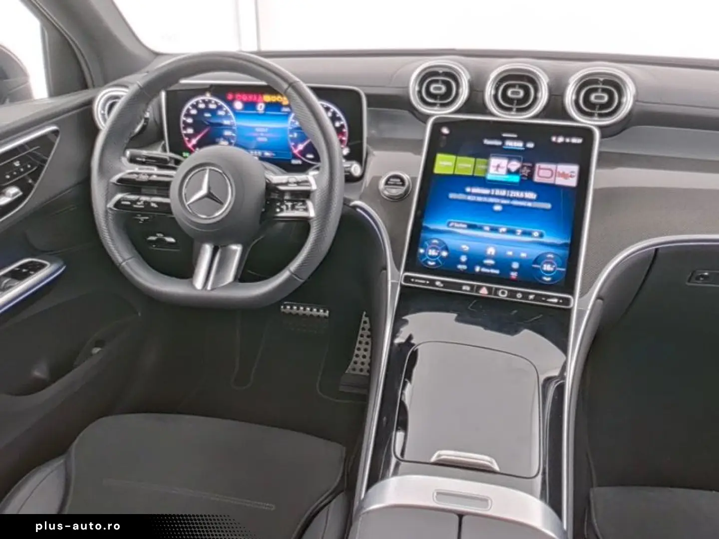 MERCEDES-BENZ GLC 300 4M Coupé AMG NIGHT PANO AHK 360