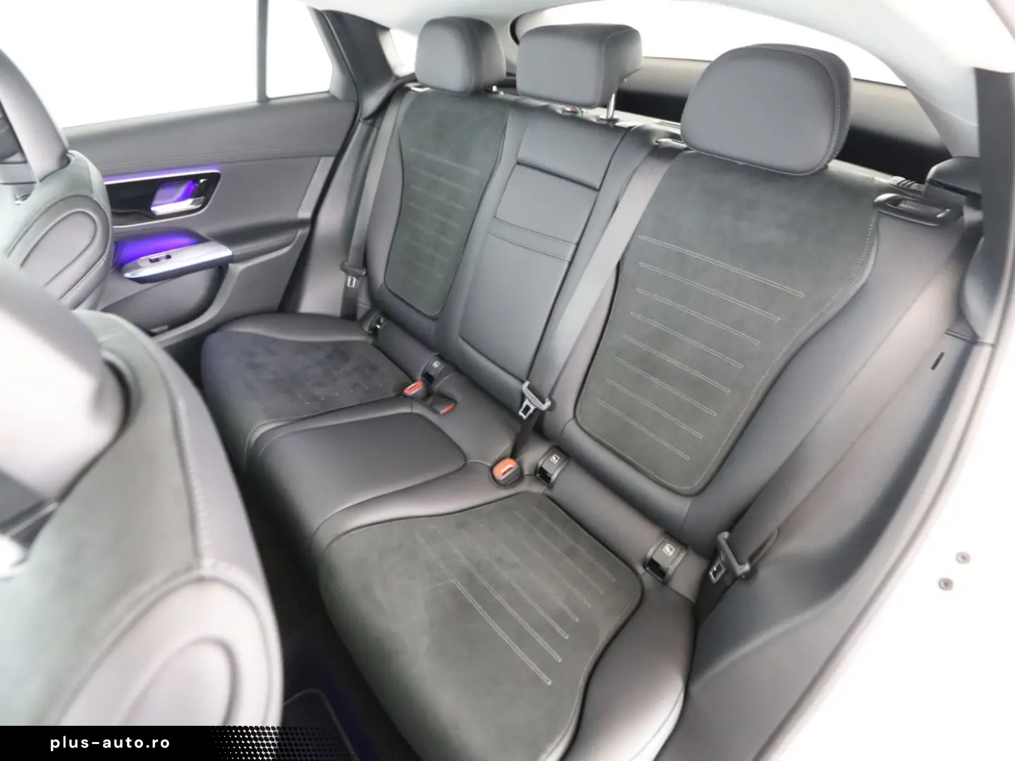 MERCEDES-BENZ GLC 300 4M Coupé AMG PLUS NIGHT AHK PANO