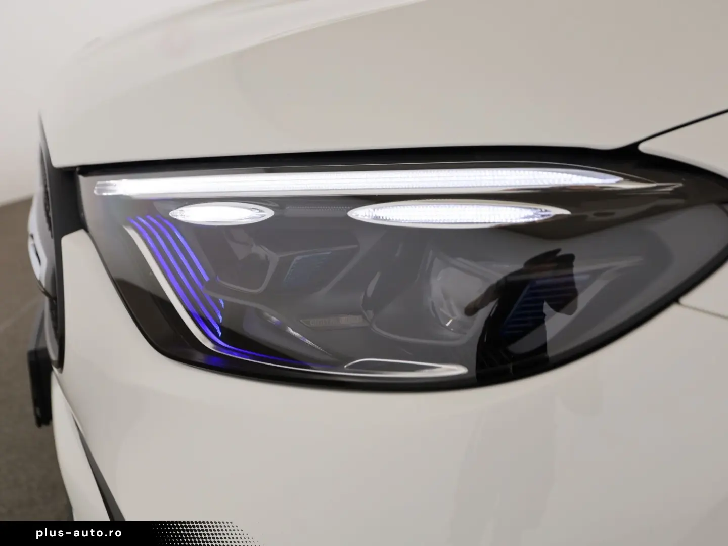 MERCEDES-BENZ GLC 300 4M Coupé AMG PLUS NIGHT AHK PANO