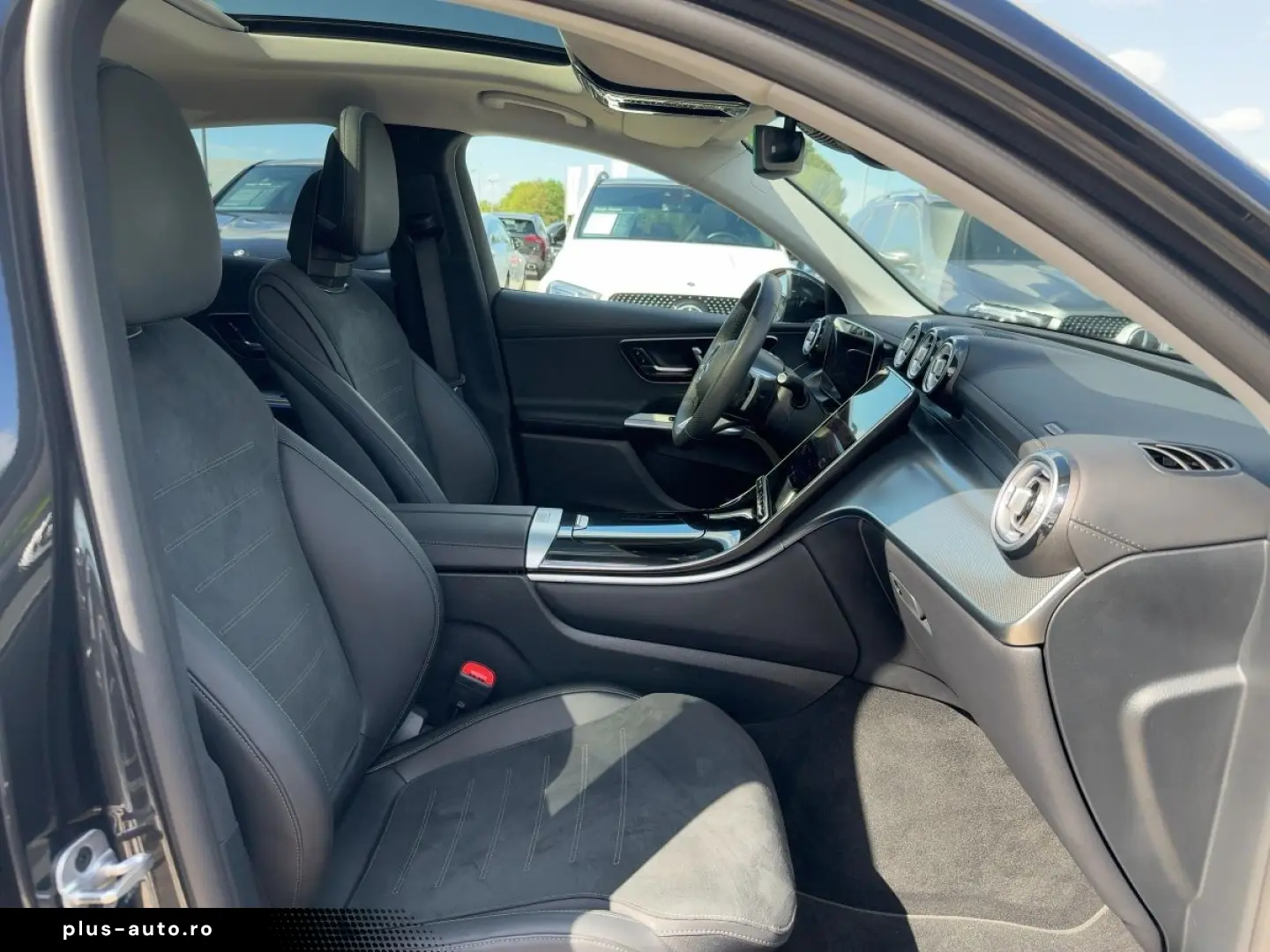 MERCEDES-BENZ GLC 300 4M Coupé PLUS NIGHT AHK PANO