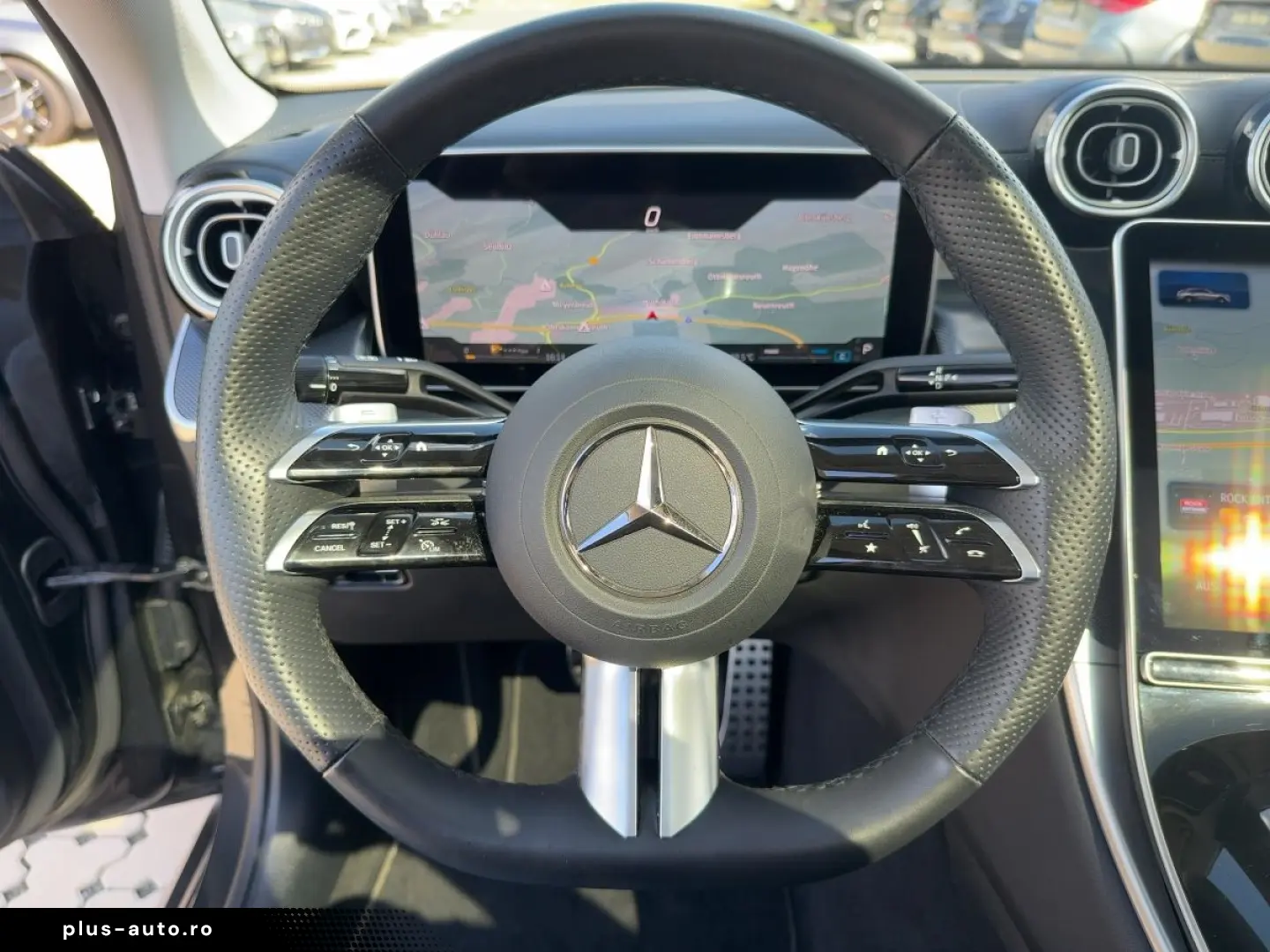 MERCEDES-BENZ GLC 300 4M Coupé PLUS NIGHT AHK PANO