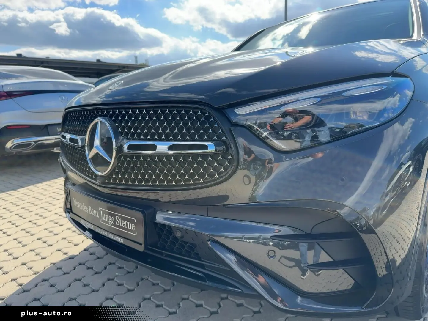 MERCEDES-BENZ GLC 300 4M Coupé PLUS NIGHT AHK PANO