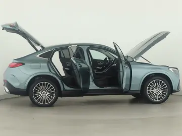 MERCEDES-BENZ GLC 300 e 4M Coupé  AMG Plus Pano Sitzklima
