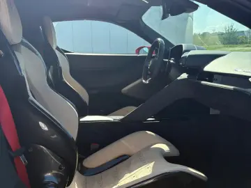 Ferrari 849 Testarossa Full-Carbon Racing