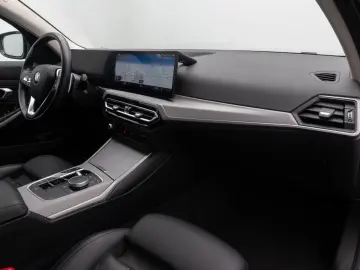 BMW 330i xD Komfort DAB HiFi Leder M Sport 19Zoll
