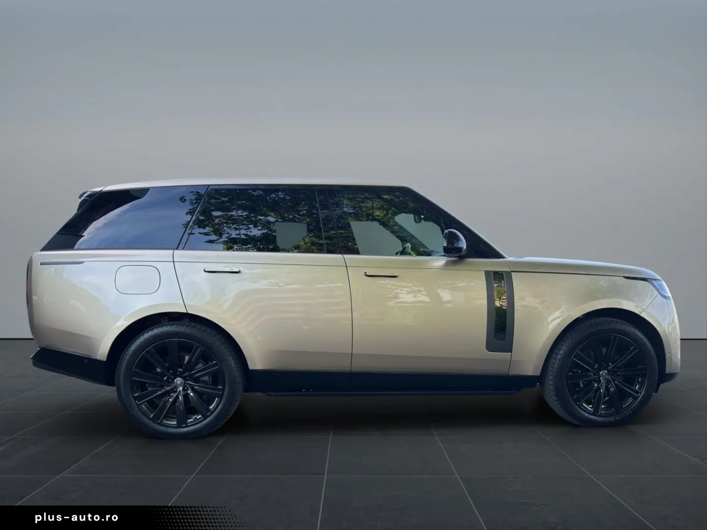 LAND ROVER Range Rover P550e SV AHK Komfort Pack
